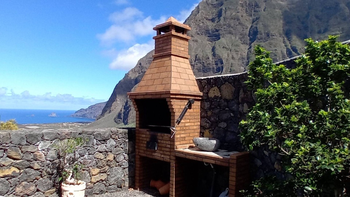 Frontera Apartment | Mountain Retreat in Frontera with Terrace & BBQ