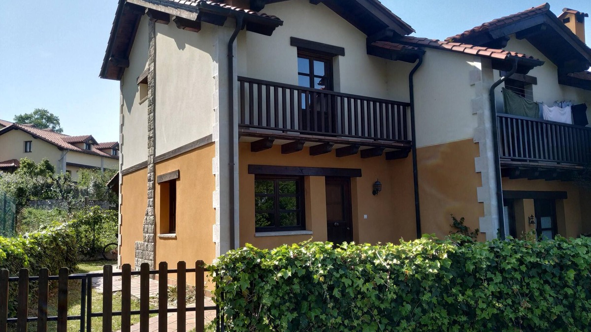 Pechon Ski Chalet | Mountain style chalet with garden for five people at 900m from the beach