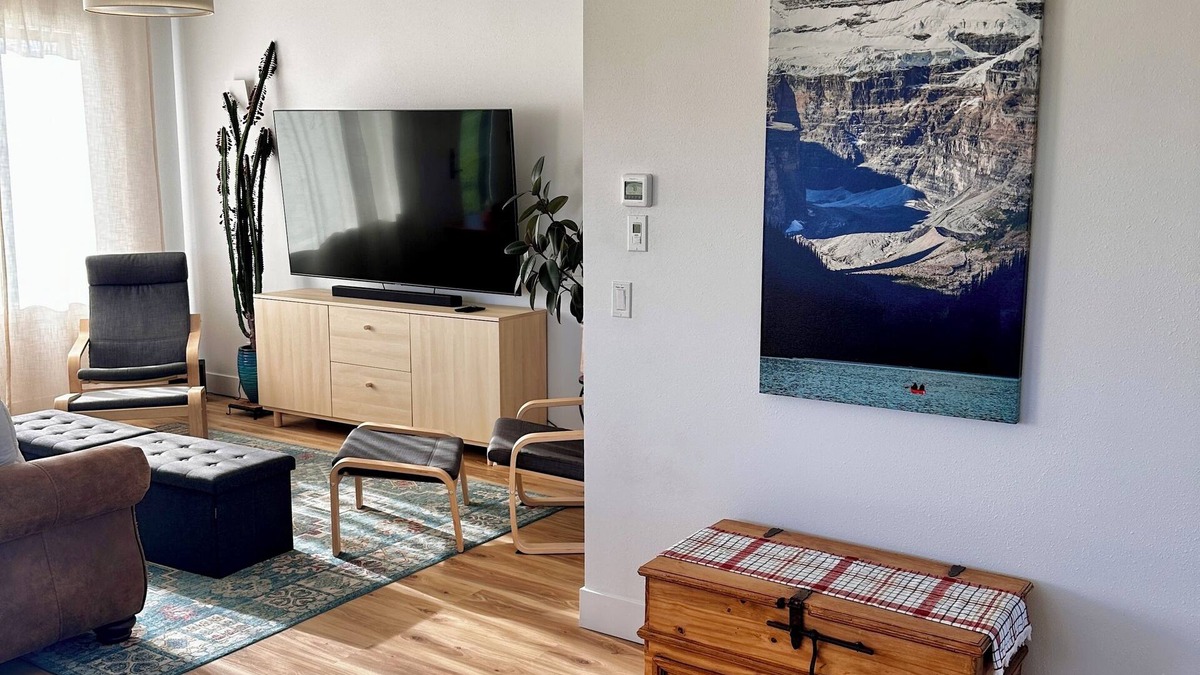 East Glacier Park Village House | Mountain Time House, Newly Built, Unobstructed Mountain View’s