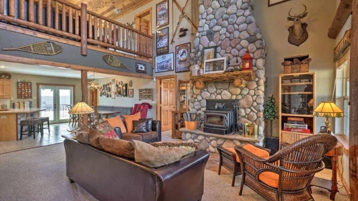 Florissant Cabin | Mountain Top Luxury Lodge with Stunning Views