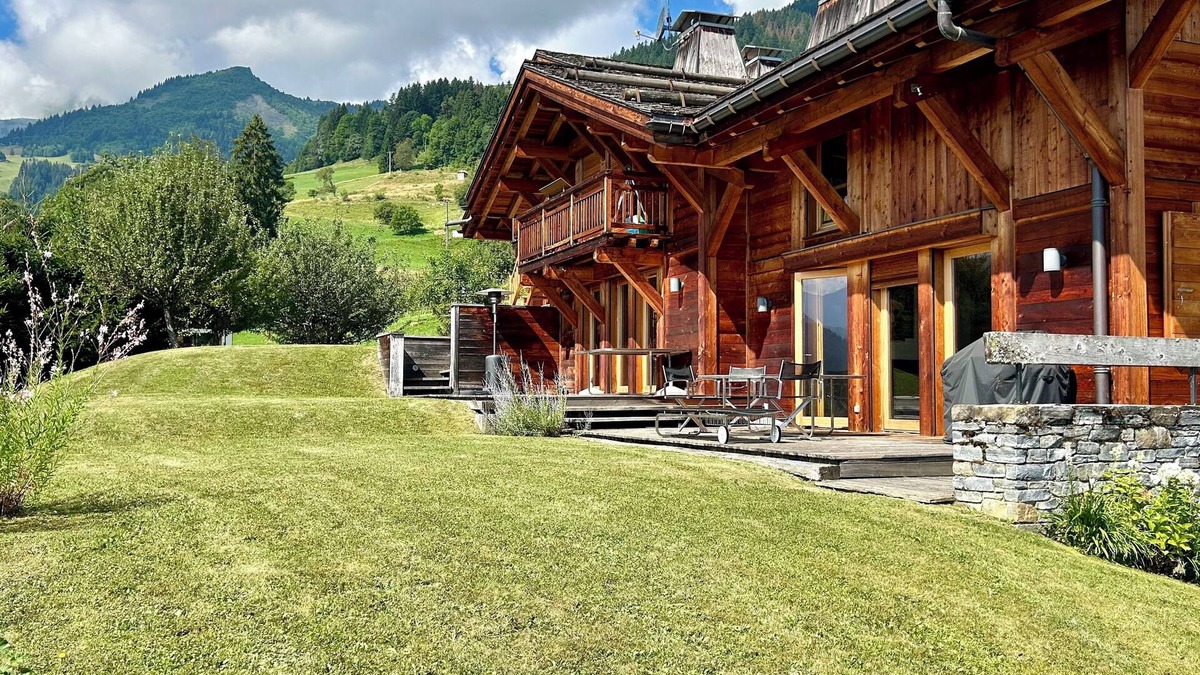 Cordon Ski Chalet | Mountain vacations in a chalet with an exceptional view