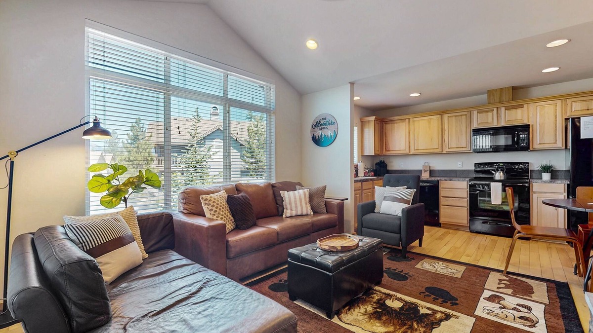 Ronald Condo | Mountain view condo with balcony, fireplace, pool, hot tub, gym & tennis