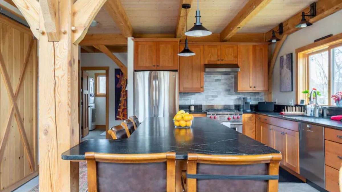 Warren House | Mountain View Family Vacation Home