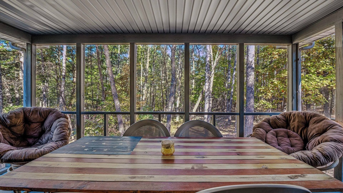 Berkeley Springs House | Mountain View Hideaway- A Fun Time Away!