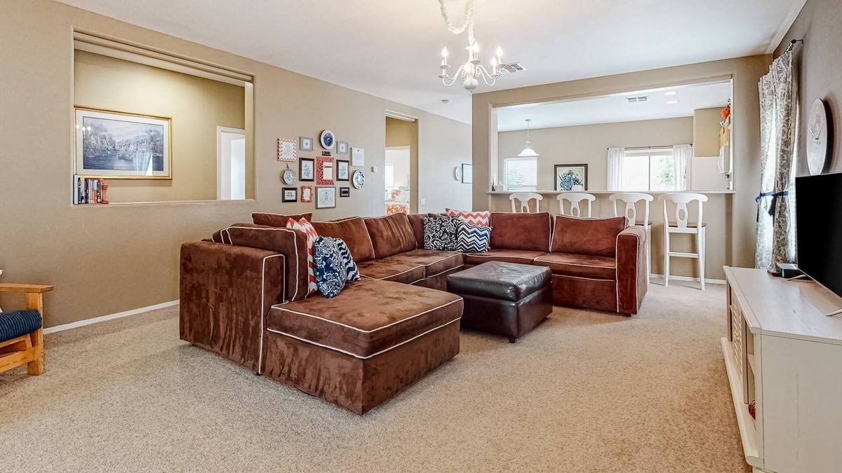 Surprise Farms House | Mountain view home with high-speed WiFi, central AC, and a private washer/dryer