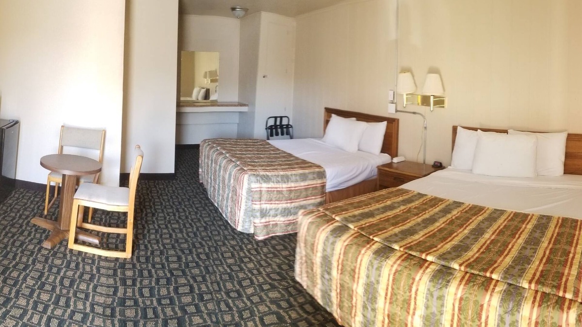 Yreka Hotel | Mountain View Inn