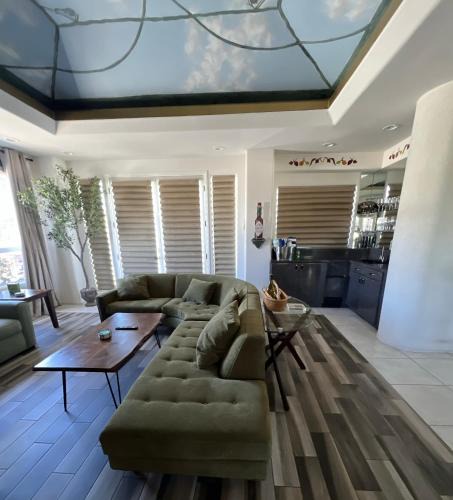Hemet House | Mountain View Oasis