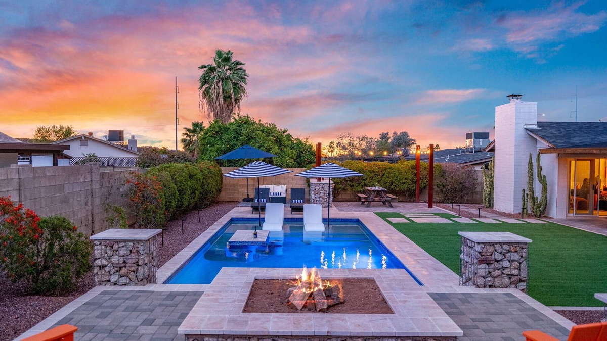 Moon Valley Vista House | mountain view private pool stunning backyard bbq central location!