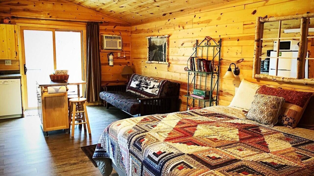 Rapid City Cabin | Mountain View Suite near Mount Rushmore in the Black Hills