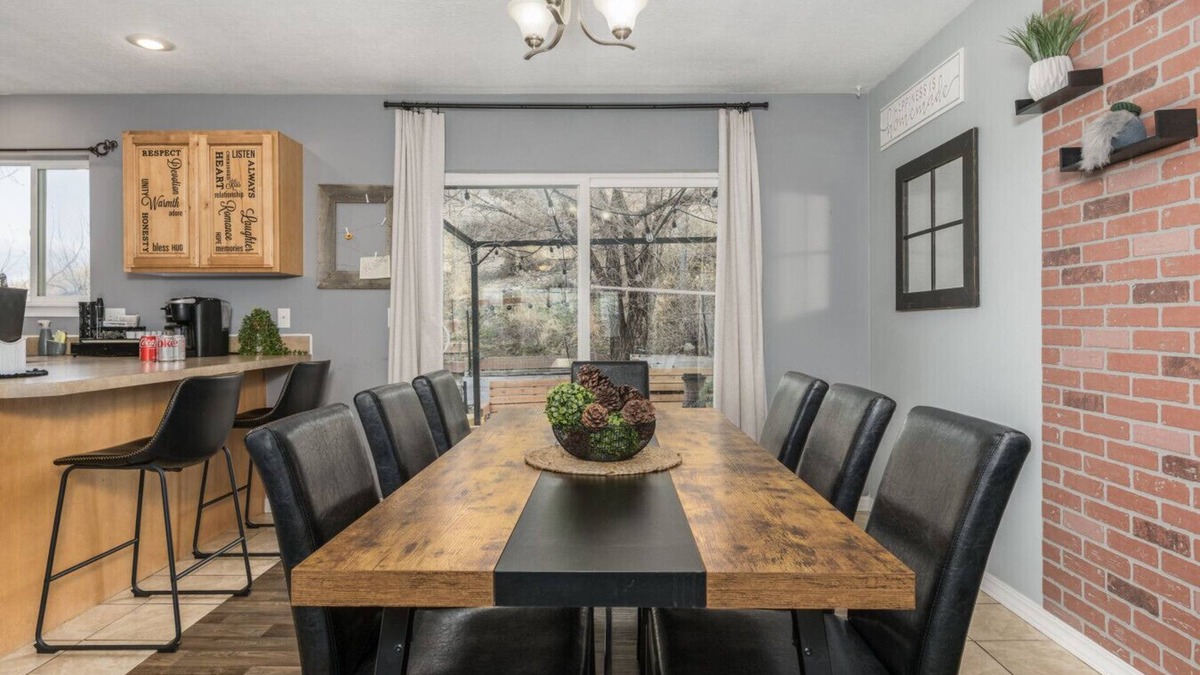Pocatello House | Mountain-View Townhouse