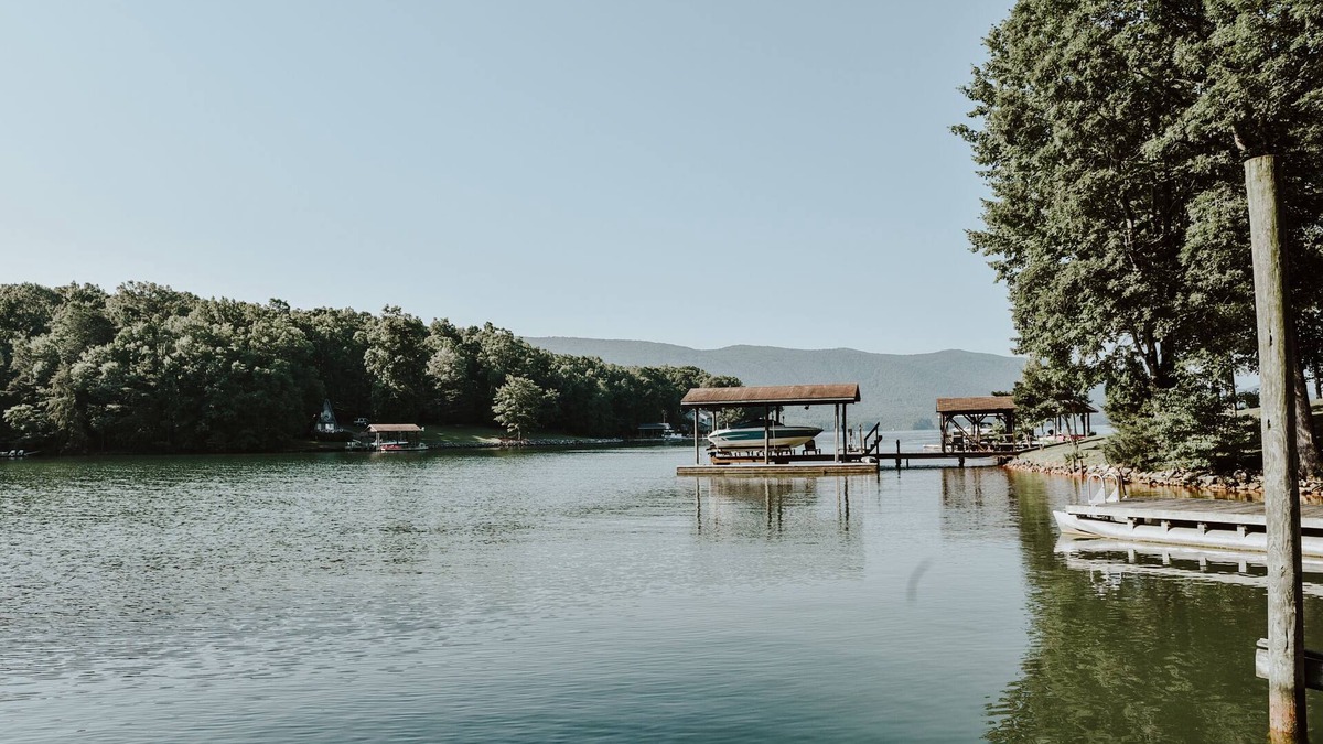 Huddleston House | Mountain View, waterfront, large quiet cove, gentle lot, covered dock & deep H2O
