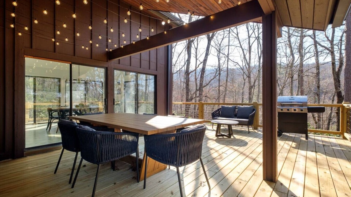 Pisgah Forest House | Mountain view with nearby waterfall and hiking - 10 min to Brevard