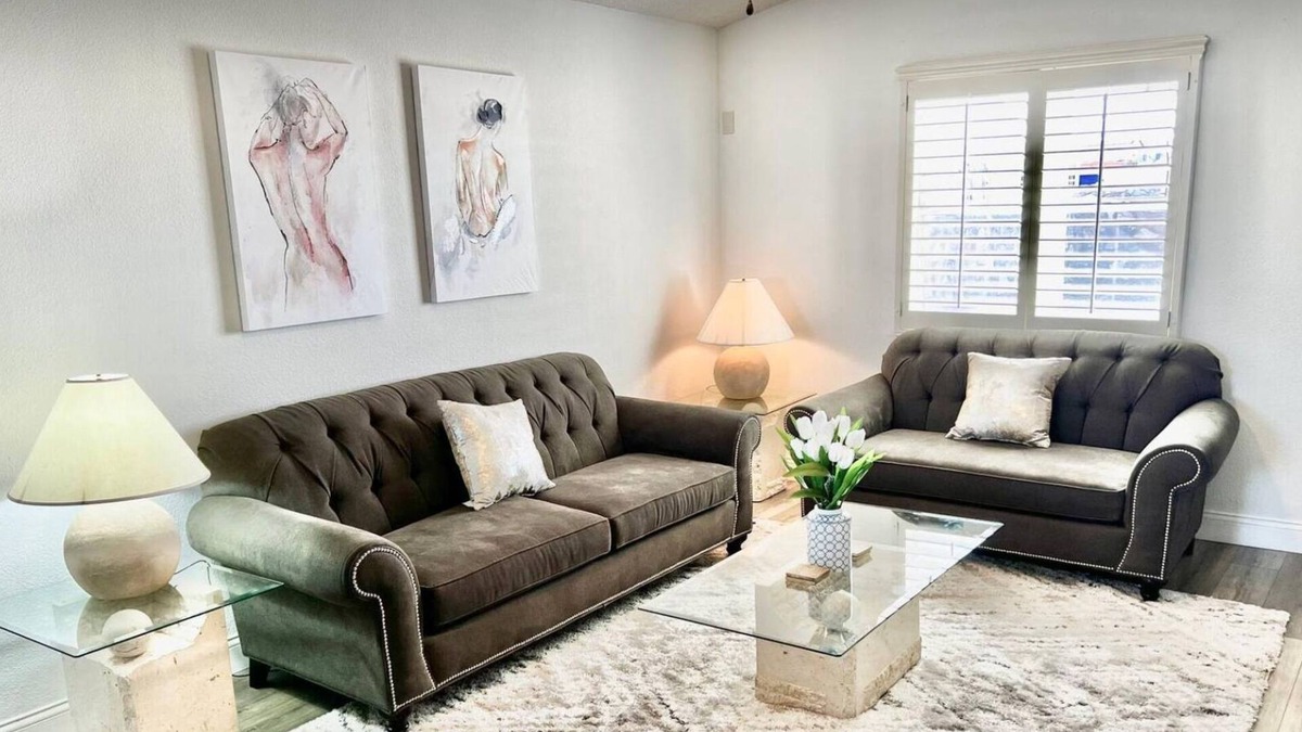 Northeast El Paso House | Mountain Views- 15 min to fort bliss. No pets
