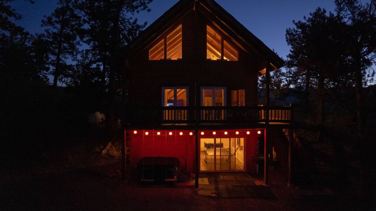 Cripple Creek Cabin | Mountain Views - 3BR Cabin, Pet-Friendly, Hot Tub!