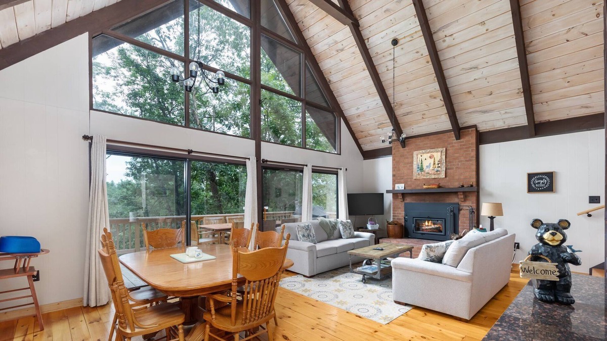 Basye Ski Chalet | Mountain Views 🌟Gas Fire Pit and Grill