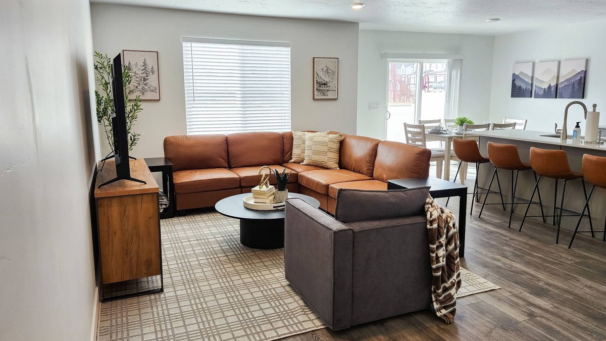 Cedar City House | Mountain Views & Modern Comfort – Your Perfect Cedar City Retreat!