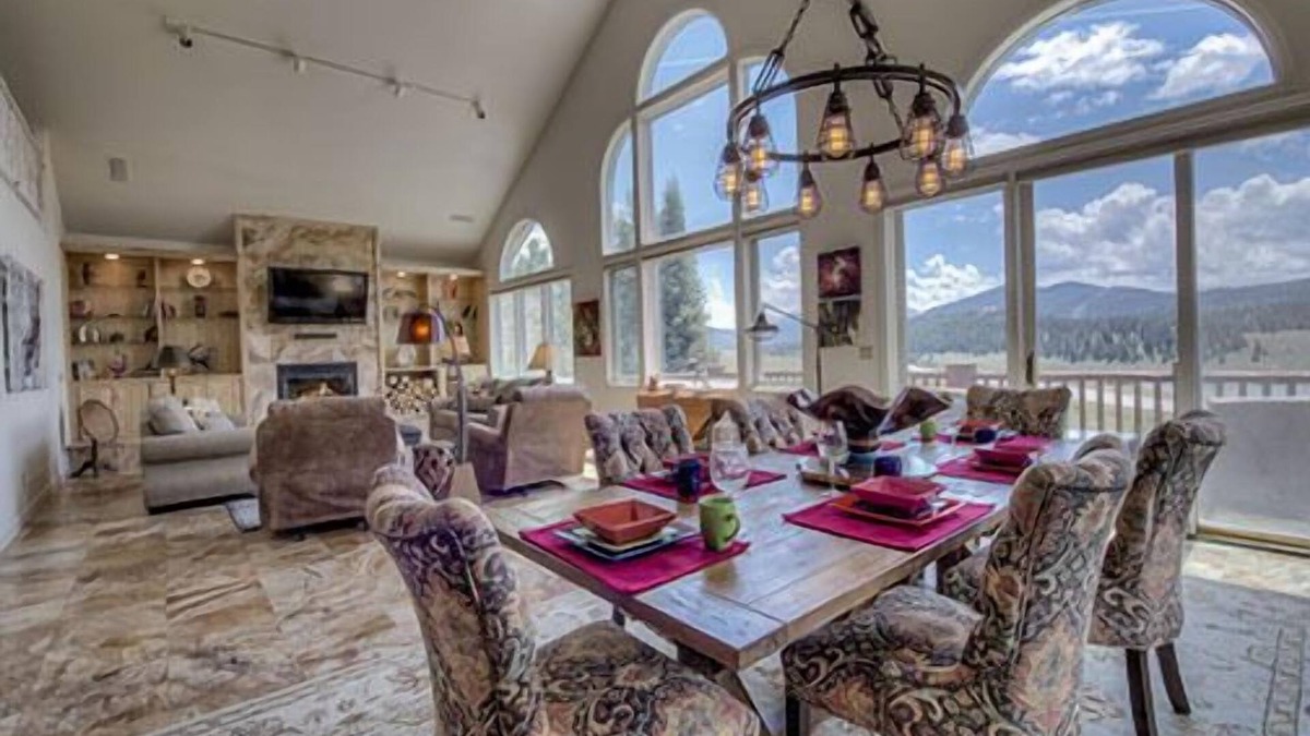 Dillon House | Mountains on the Lake – Mountain & Lake Views with Beautiful Patio! Close to Downtown Dillon