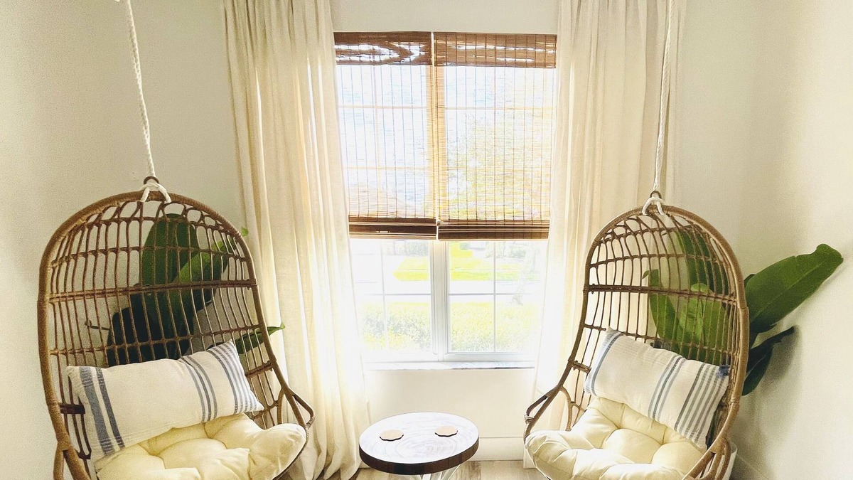 Indian Point House | Movie & Game rooms, Private pool with Sunshelf and Tesla Charger