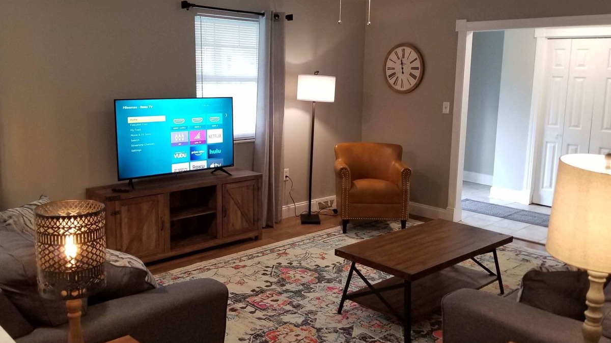 Morristown House | Movie Room. Fenced Yard. 50 Min to Dollywood.