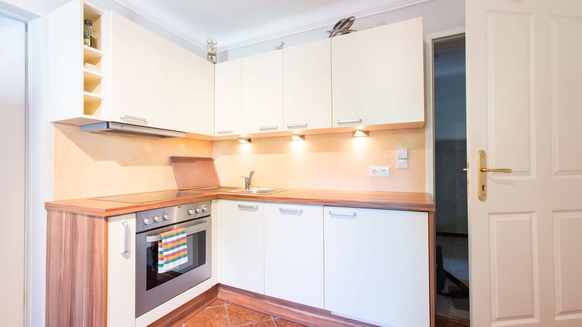 Taxham House | MOZART APARTMENT PAPAGENA