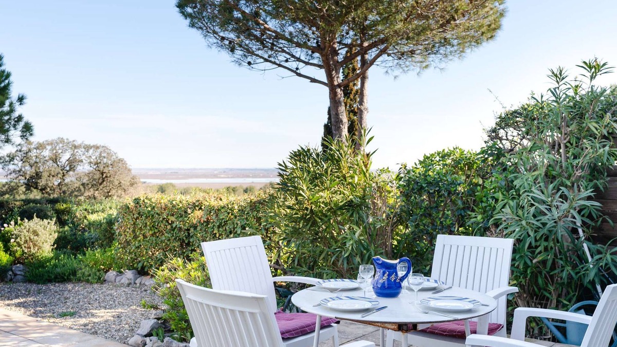 Saint-Pierre-la-Mer House | MP21 3-room villa on large garden with view of sea and Clape