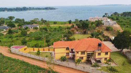 Kireka House | MSGLakeview Guest House- Entebbe Bugiri