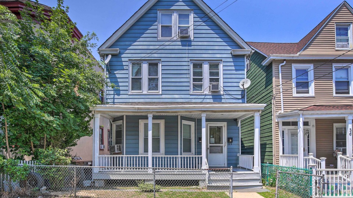 North Side Apartment | Mt Vernon Apartment w/ Grill & Outdoor Space!