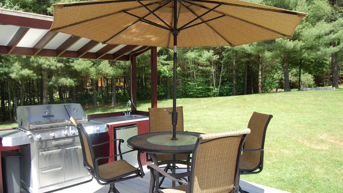 Carroll House | Mt Washington Home Escape W/Jacuzzi : Pets Welcome With Private Backyard