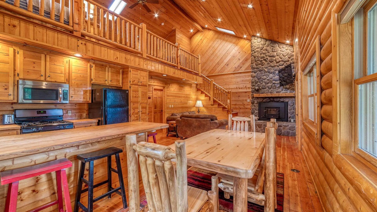 Angel Fire House | Mtn Retreat in Angel Fire - Ride 4 Blocks to Lift!