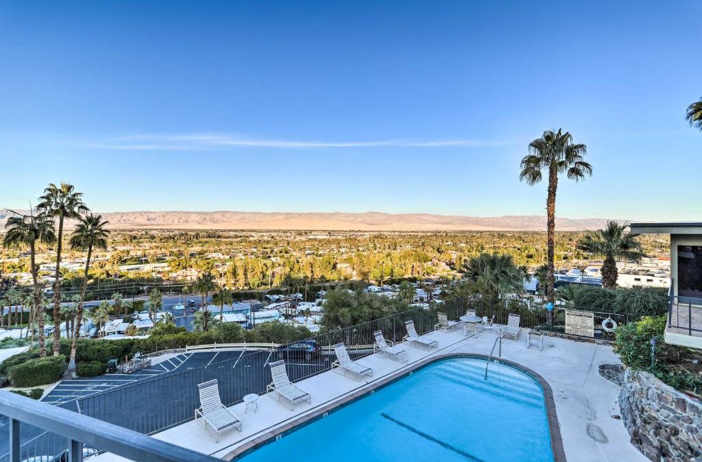 Araby Apartment | Mtn-View Balcony and Pool Access Palm Springs Gem