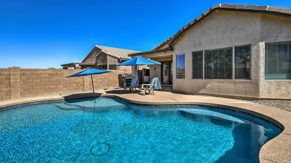Gold Canyon House | Mtn-View Home w/Pool & BBQ in Gold Canyon