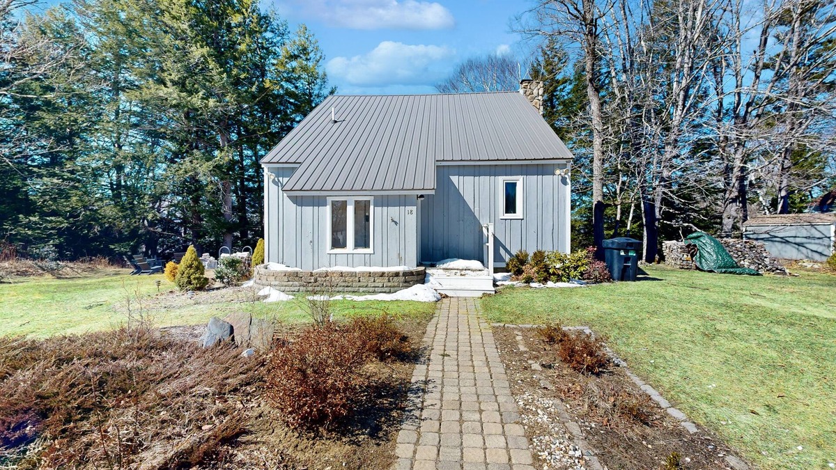 Thornton House | Mtn-view home with large deck, wood stove, firepit, grill, streaming, W/D, & AC