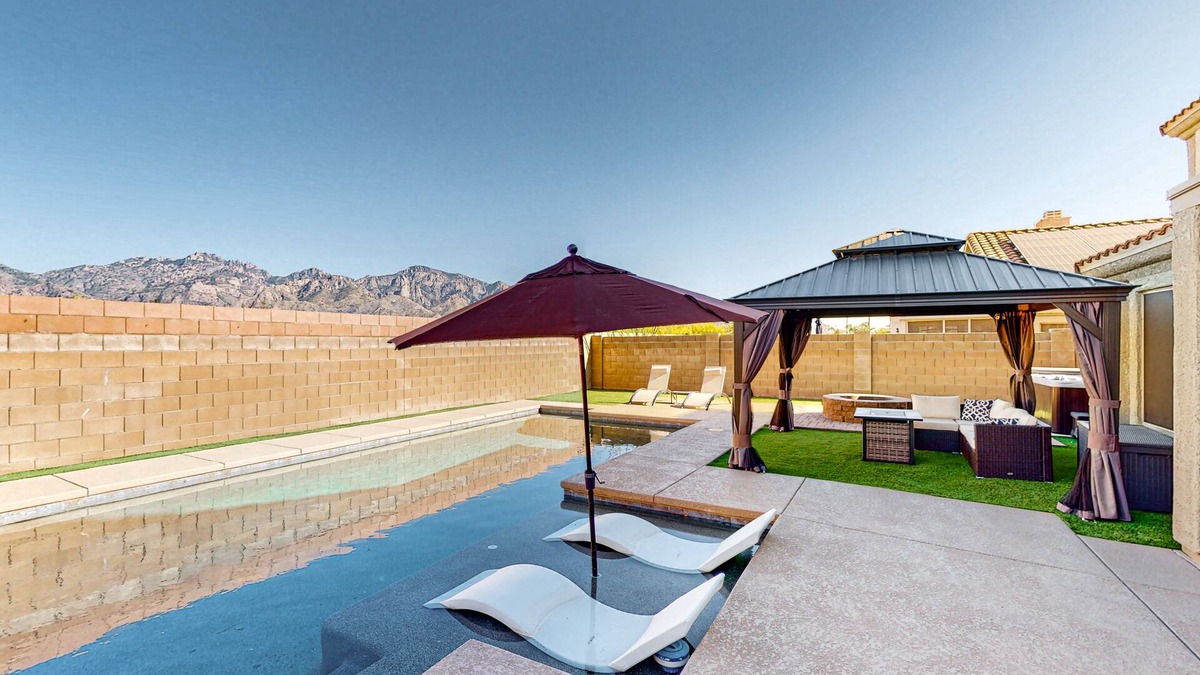 Rancho Vistoso House | Mtn-view home with private pool, hot tub, grill, & enclosed backyard