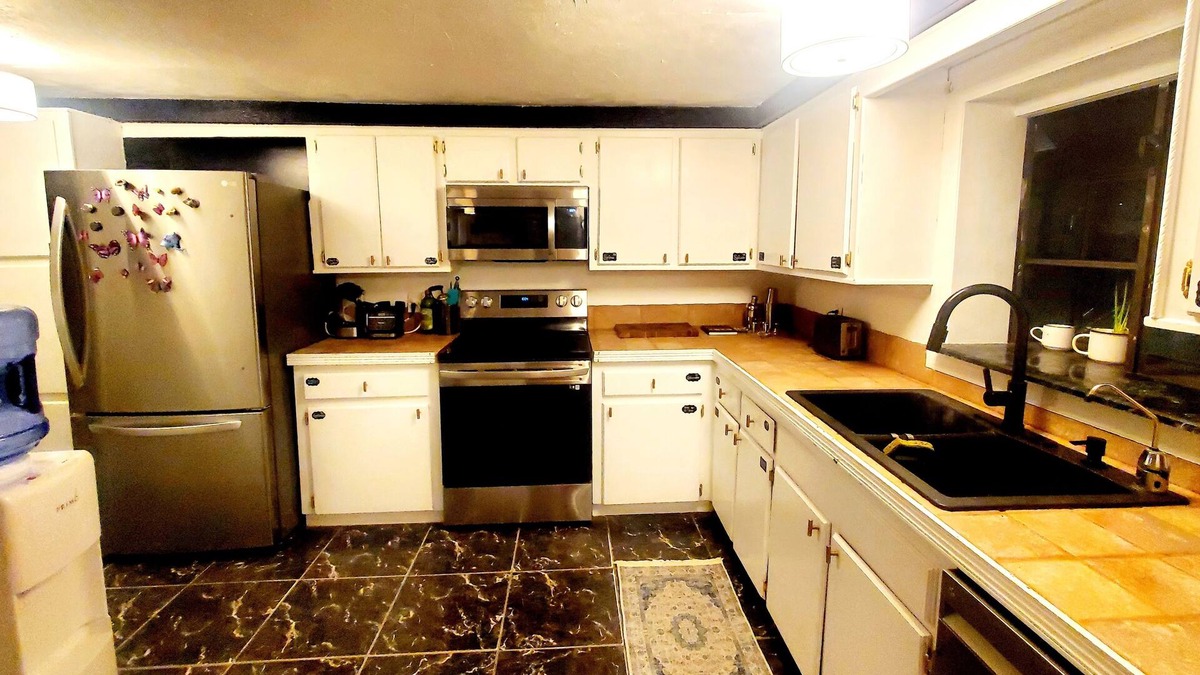 Land O' Lakes House | Much loved, cozy and spacious home on a spacious plot near Tampa, pet friendly!