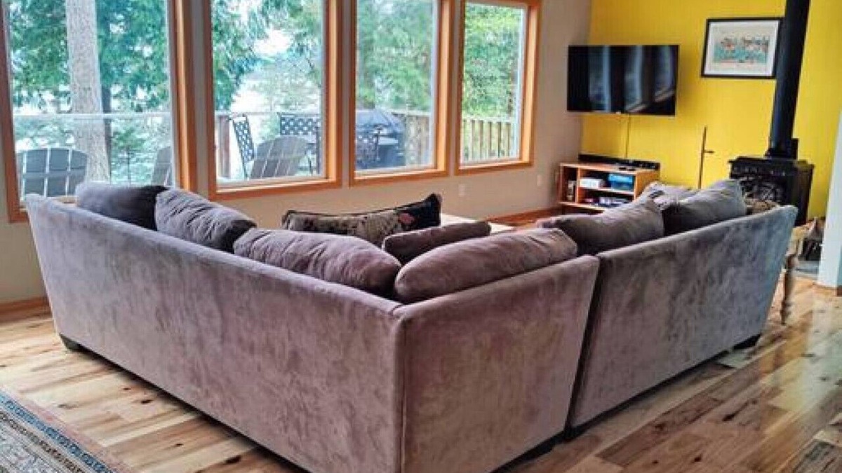 Lopez Island House | Mud Bay Waterfront - Wi-Fi - Tons of Privacy