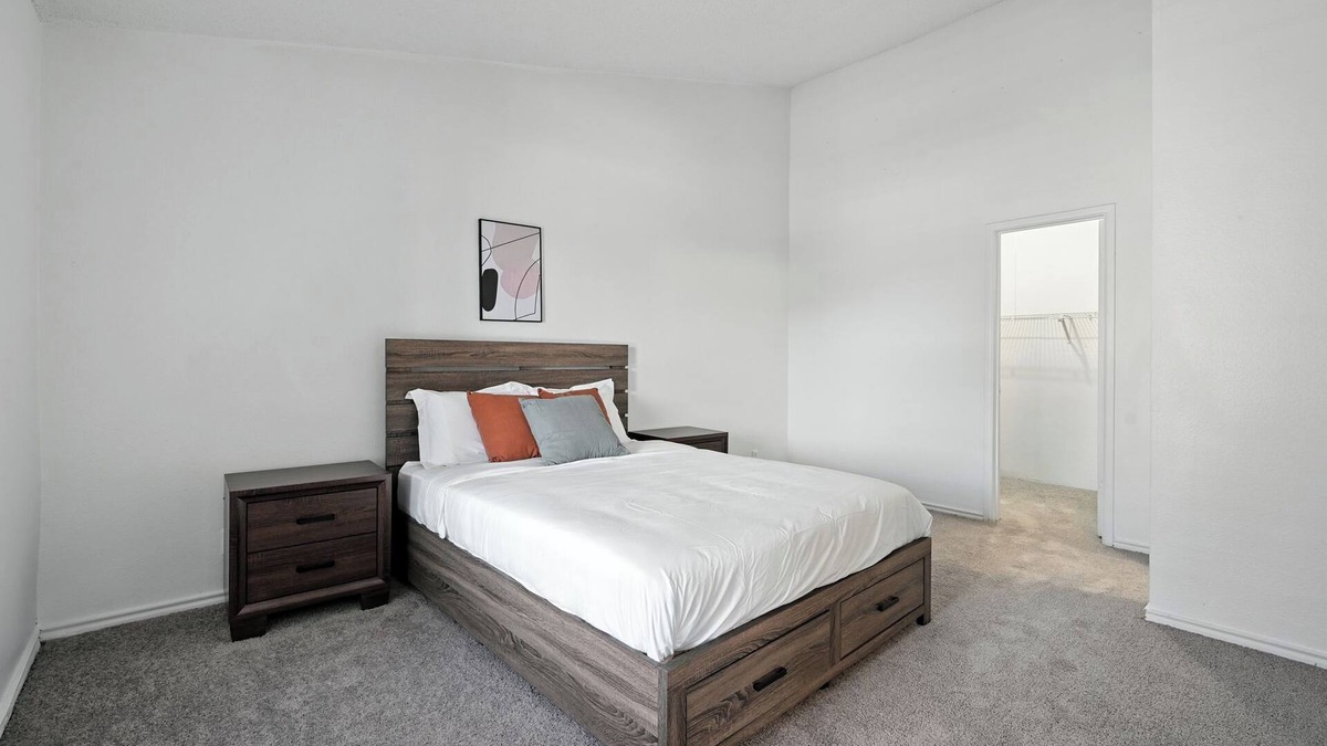 Windsor Park Apartment | Mueller Flats 1221 I Spacious 2 bed 2 Bath