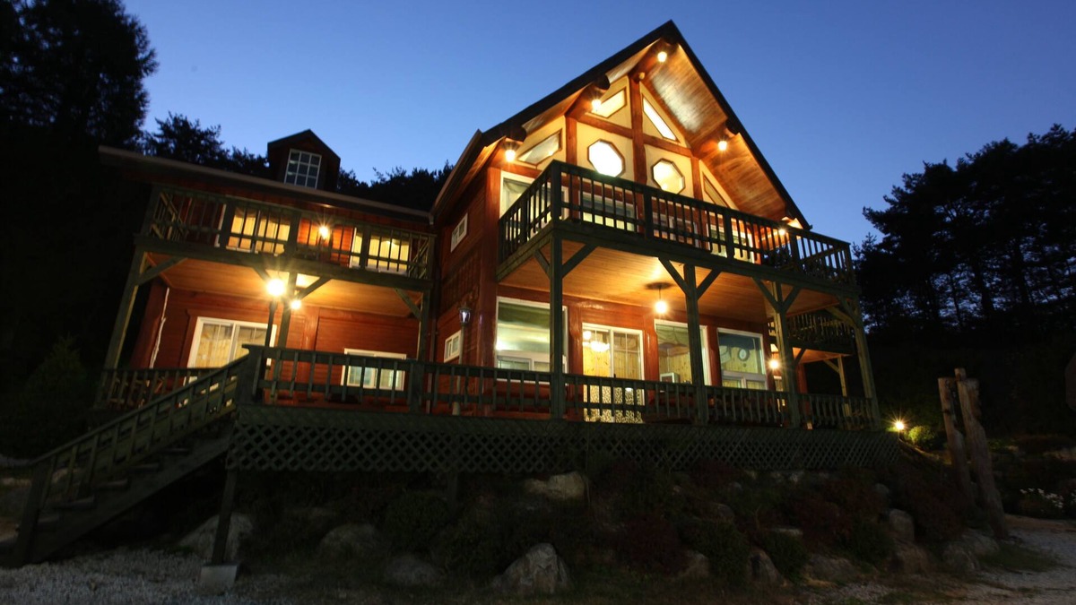 Seolcheon-myeon Condo | Muju Naos Pension