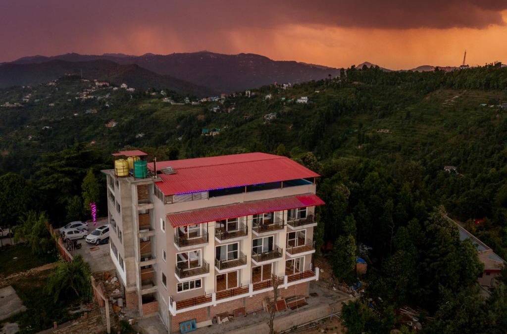 Mukteshwar Hotel | Mukteshwar Treat Resort