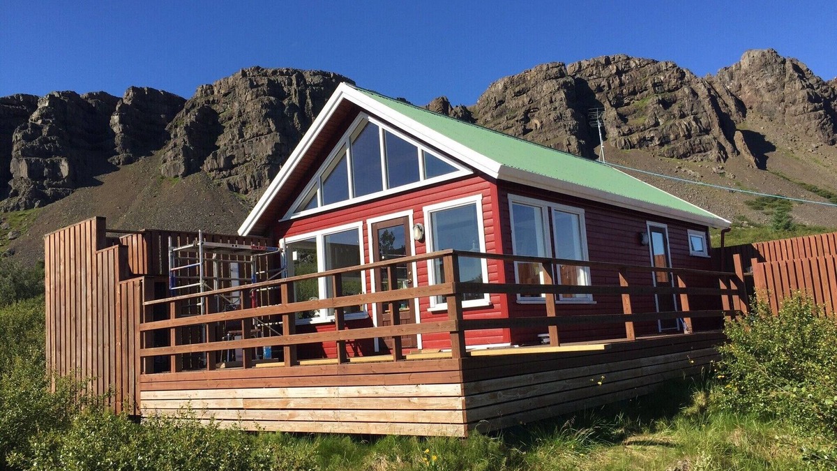 Borgarnes Cabin | Múlakot 1 - Cosy countryside cabin with a sauna and amazing view´s
