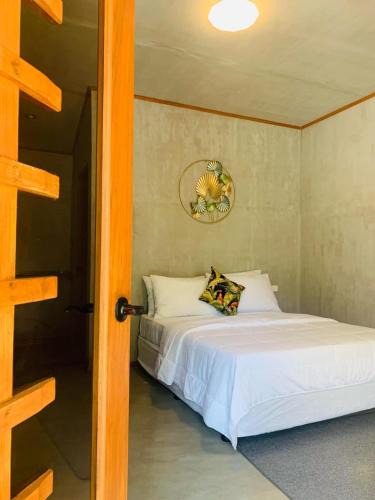 El Nido Bed & Breakfast | Mulawin B&B