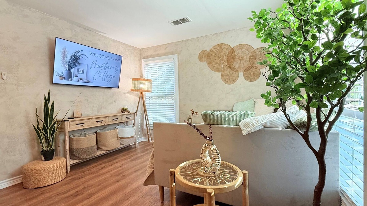 Abilene House | Mulberry Cottage - Downtown; Convention Center