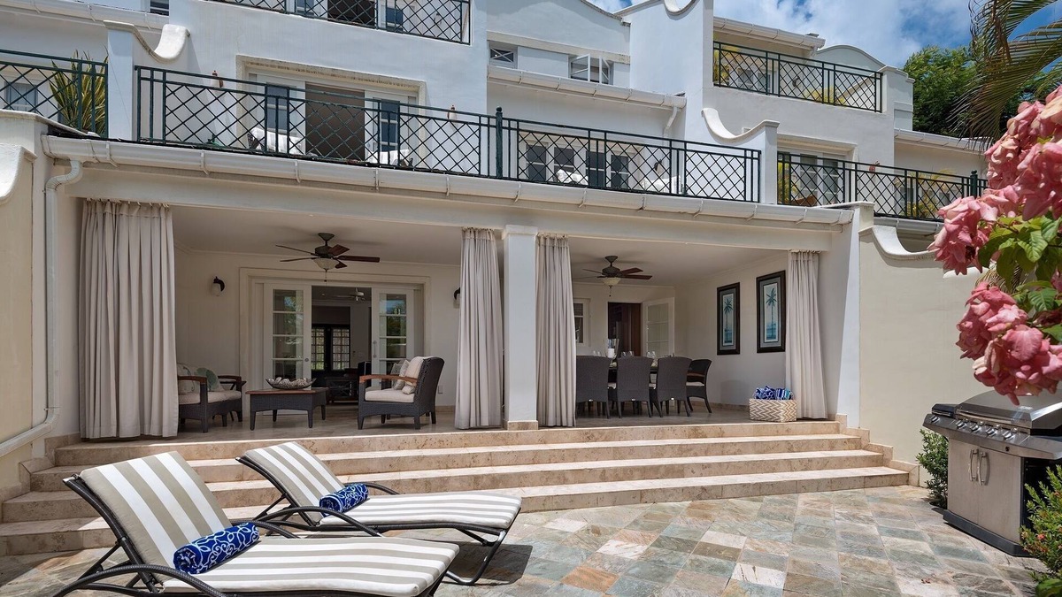 Mullins House | Mullins Bay 4 bed townhouse across from beach TH14