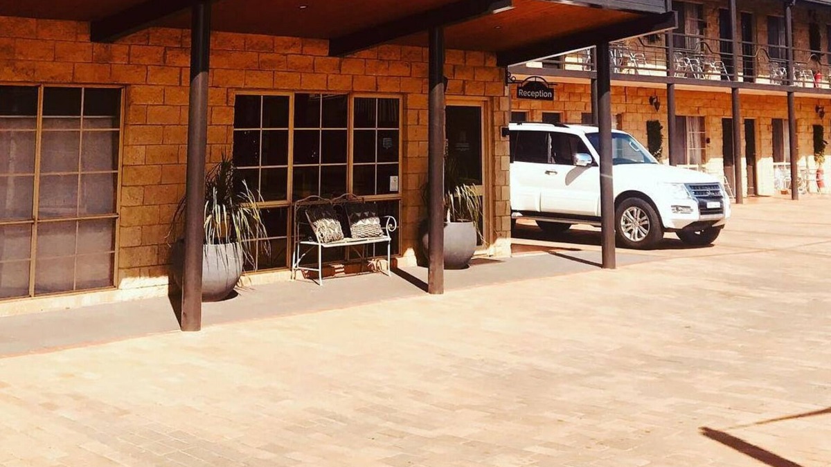 Mulwala Hotel | Mulwala Paradise Palms Motel