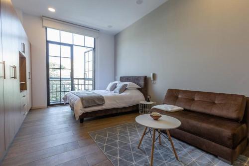 Cumbaya Apartment | Mumbai Beautiful Studio
