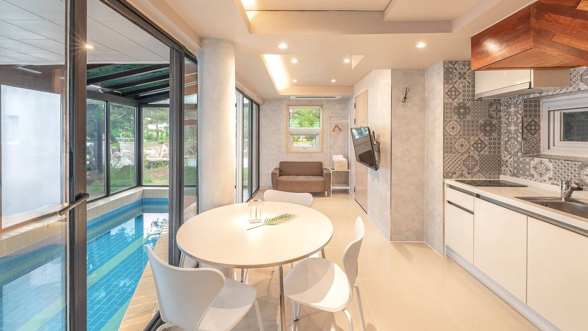 Mungyeong House | Mungyeong The Most Pool Villa