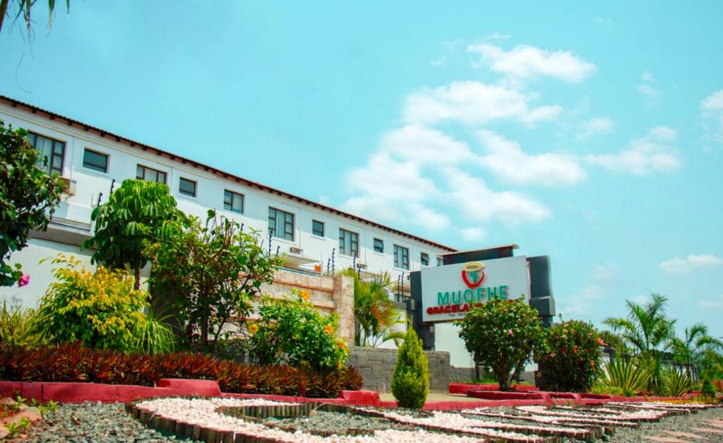 Thohoyandou Hotel | Muofhe Graceland Lodge