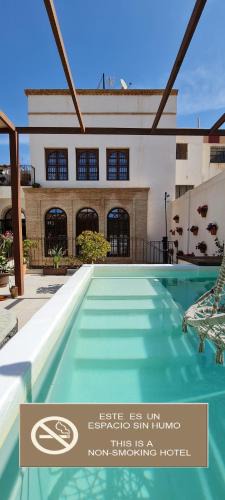 Almeria Centro Hotel | Murallas de Jayrán Hotel Boutique