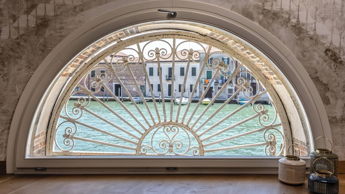 Longa Apartment | MURANO Suites | RUBINO