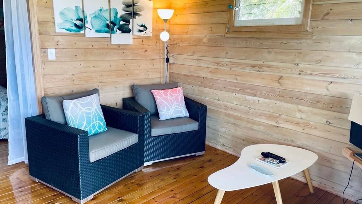 Bouvet Island Cottage | Muri Motu Outlook Cottage 2