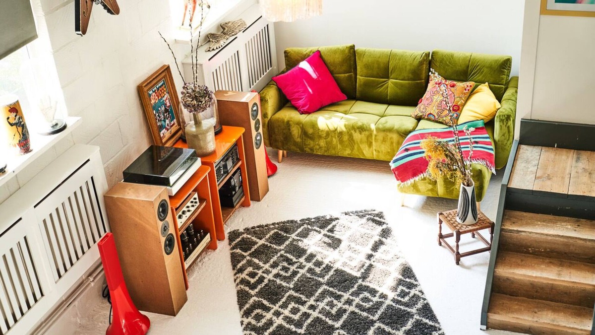 St. Ann's Apartment | Music and Photo Industrial Warehouse
